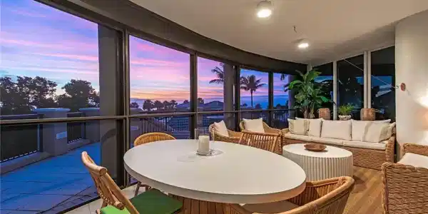 8665 Bay Colony DR