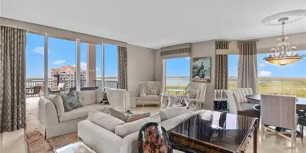 4875 Pelican Colony BLVD