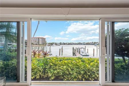 2850 Gulf Shore BLVD N