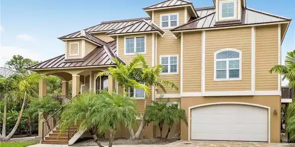 2324 Starfish LN