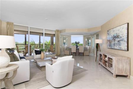 7225 Pelican Bay BLVD