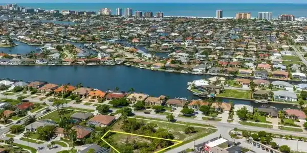 1127 Marco Lake DR