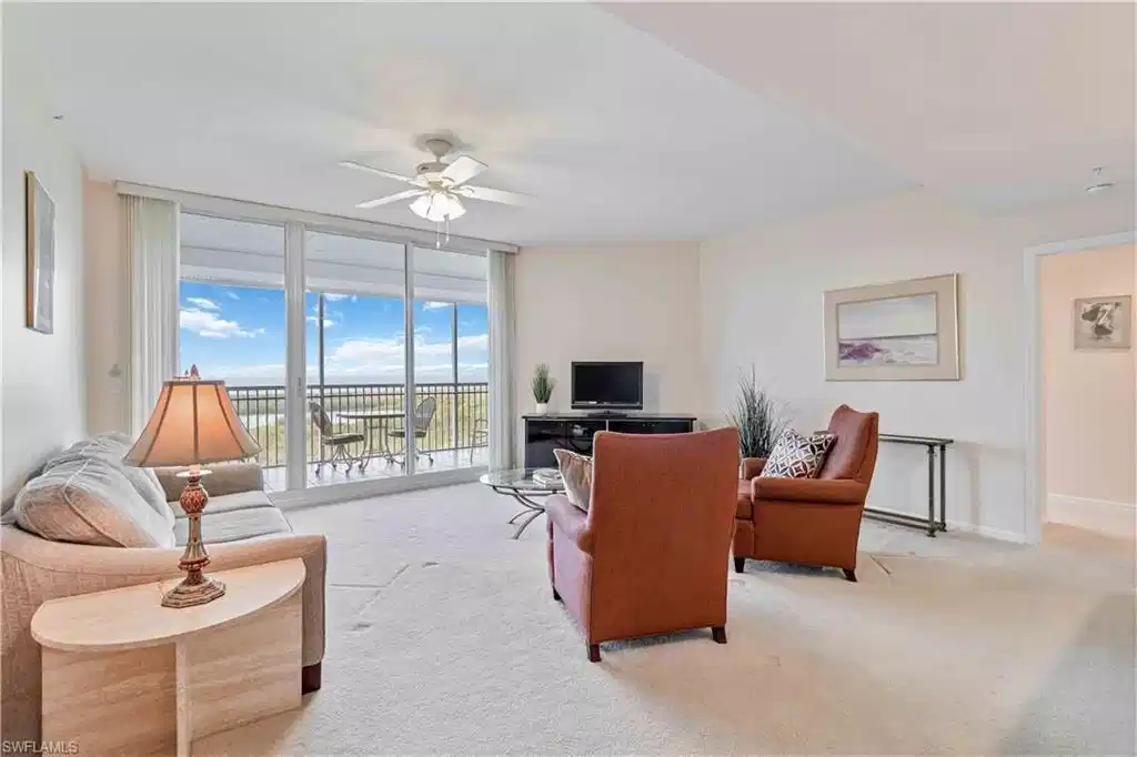 Image 1: Living Room
