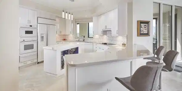 8787 Bay Colony DR