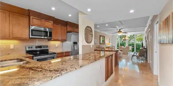 414 Broad AVE S