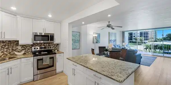 5 Bluebill AVE