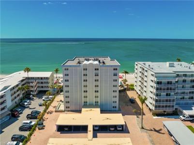 1919 Gulf Shore BLVD N