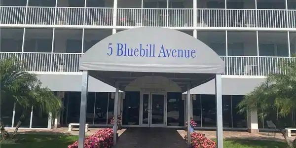 5 Bluebill AVE