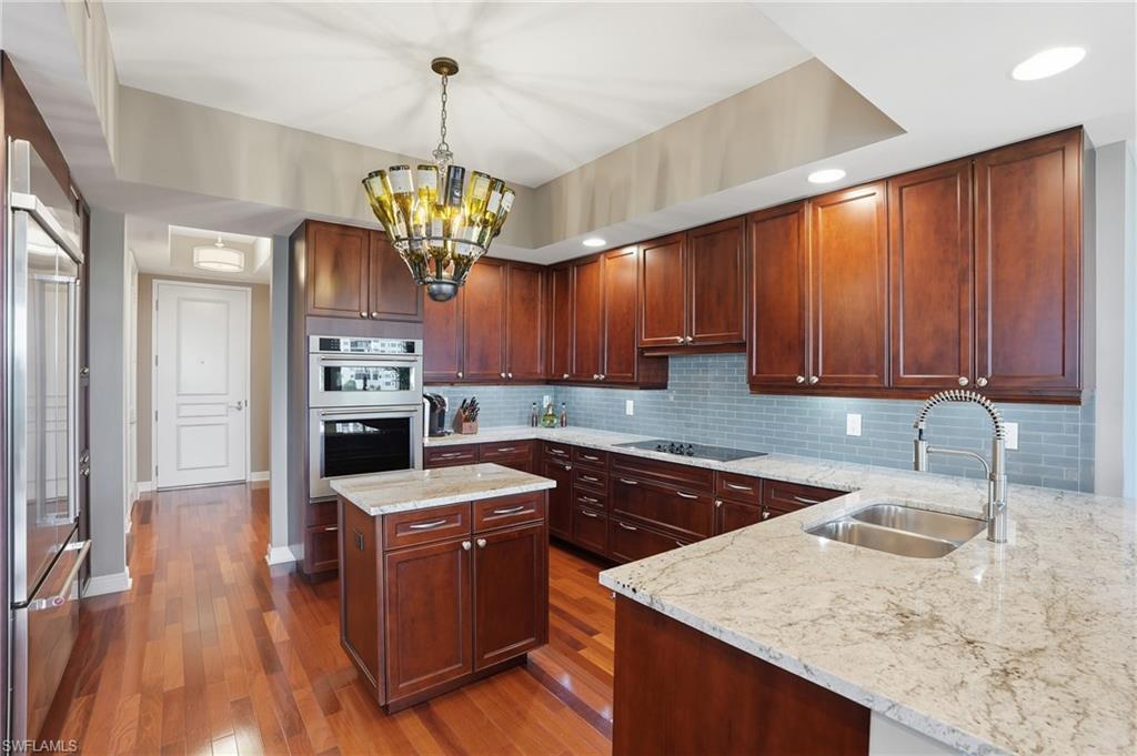 Image 2: Kitchen