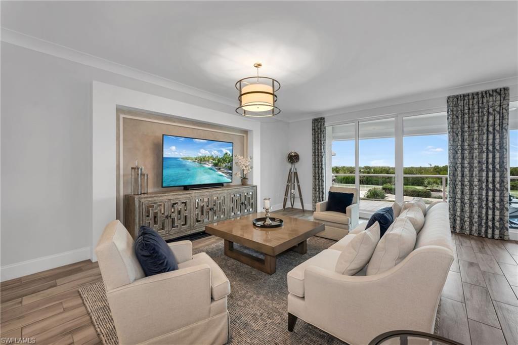 Image 3: Living Room