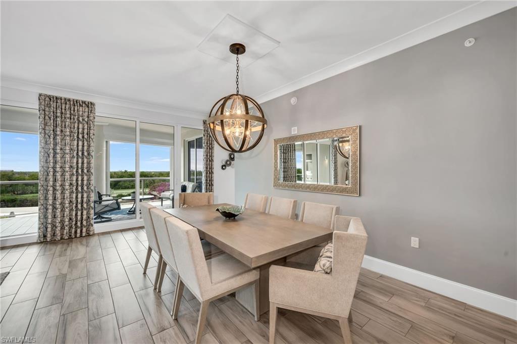 Image 4: Dining Room