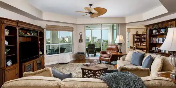 295 Grande WAY