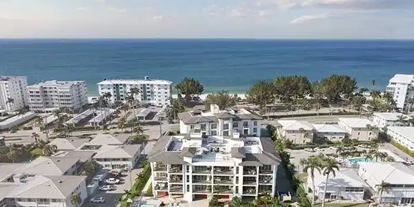 2020 GULF SHORE BLVD N