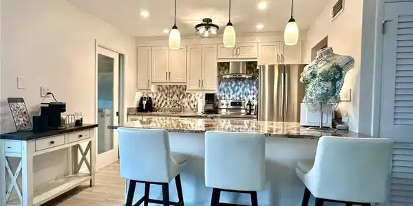 788 Park Shore DR