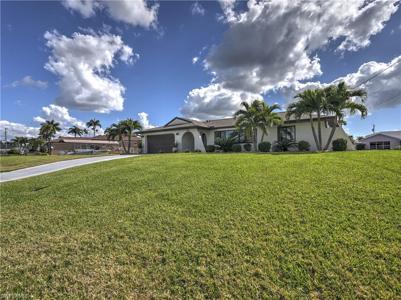 5343 SW 8th CT