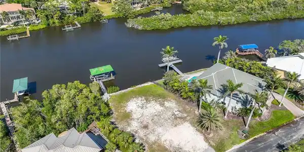 3648 Margina CIR