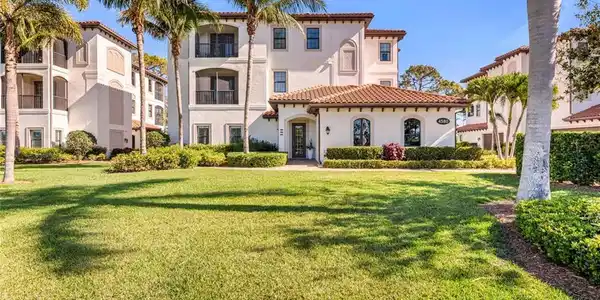4580 Colony Villas DR