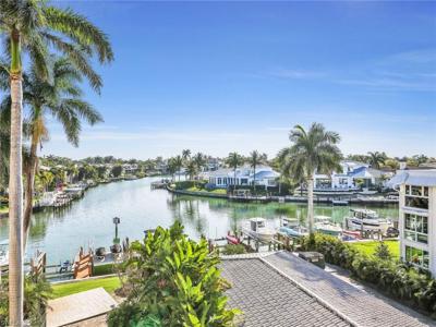 2150 Gulf Shore BLVD N