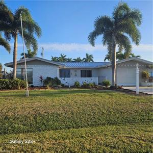 234 SE 44th ST