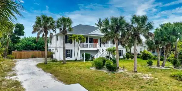 396 Lake Murex BLVD