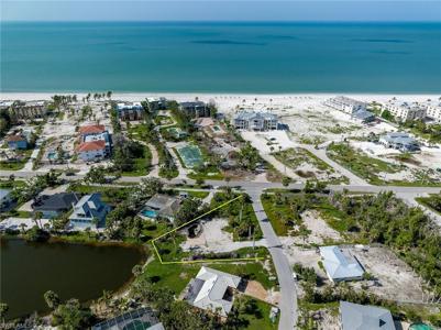 327 Palm Lake DR