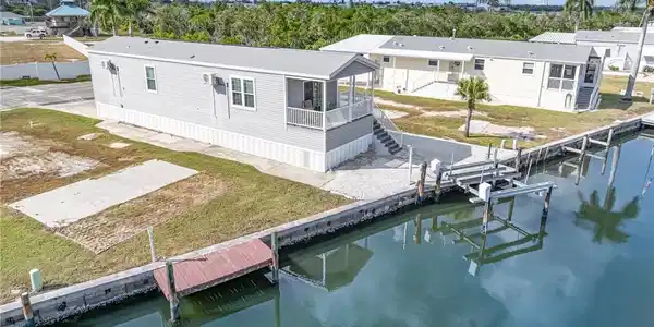 12 Galleon WAY