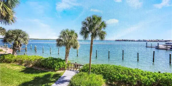 1085 Bald Eagle DR