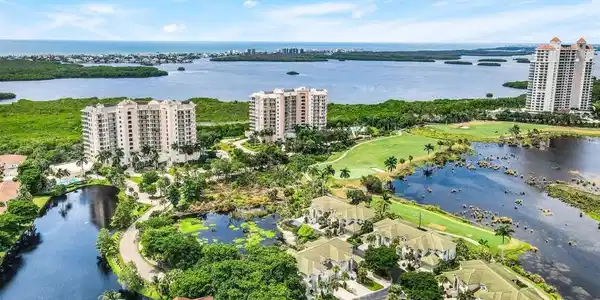 4811 Island Pond CT