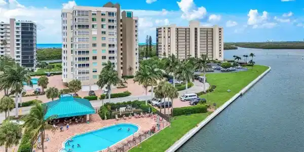21 Bluebill AVE