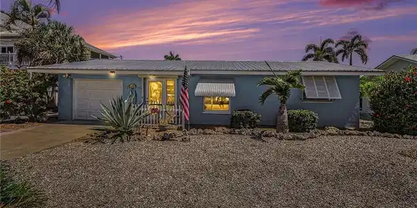 3608 Rita LN