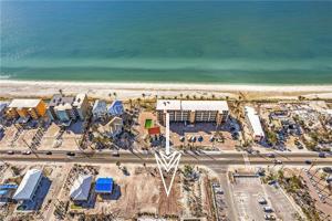 4805 Estero