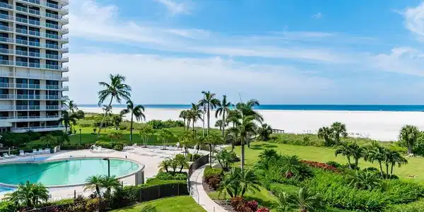 320 Seaview CT