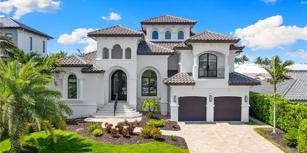 279 HERON AVE