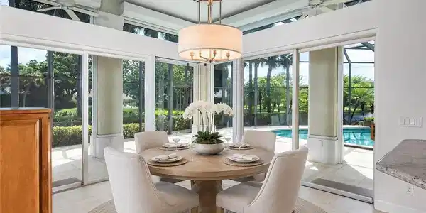 Image 3: Dining Area of Kitchen