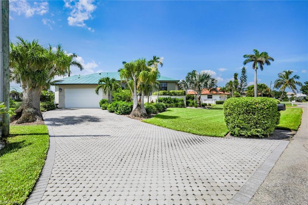 Image 2: Designer Driveway