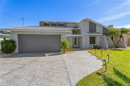 5313 SW 8th CT