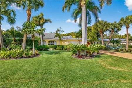 1103 Captains Walk ST