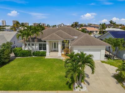 100 Lamplighter DR