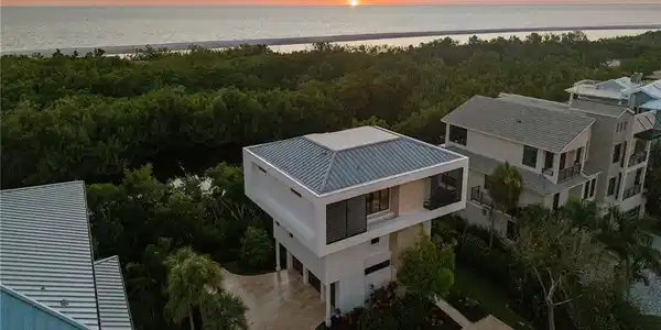 706 Waterside DR