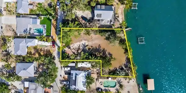 Image 2: 165 Feet of Seawall and a view that is second to none!  Virtually Edited Property Lines