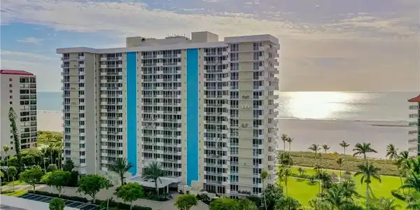 140 Seaview CT