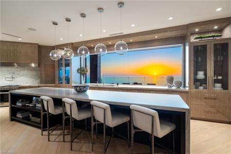 81 Seagate DR
