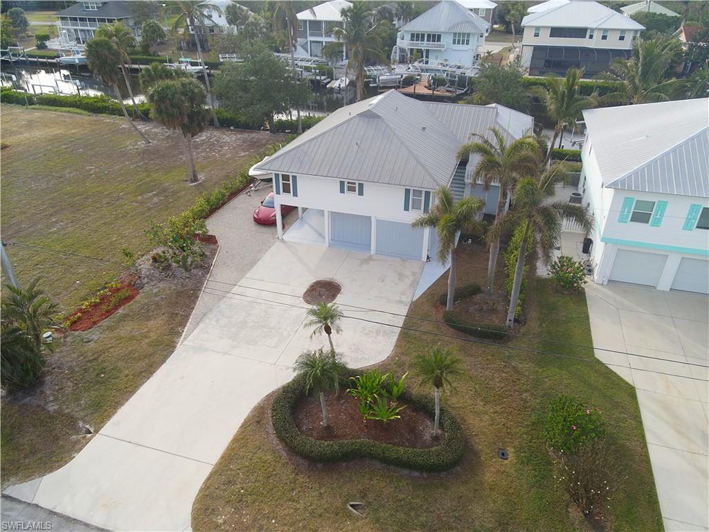 Image 3: Aerial perspective of suburban area