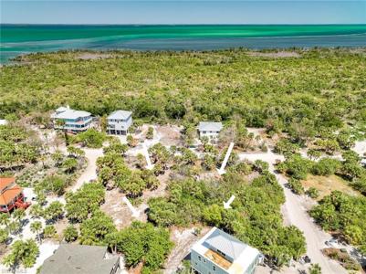 4430 Conch Shell DR