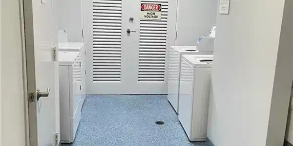 Image 4: Common laundry on the 5th floor