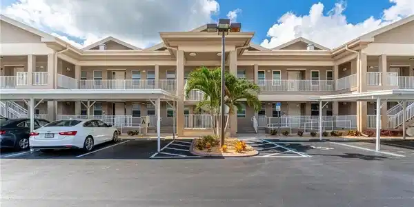 15250 Riverbend BLVD
