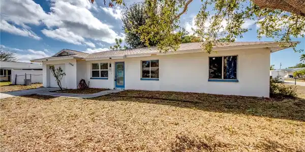 1384 Sourwood CT