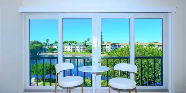 3055 Riviera DR