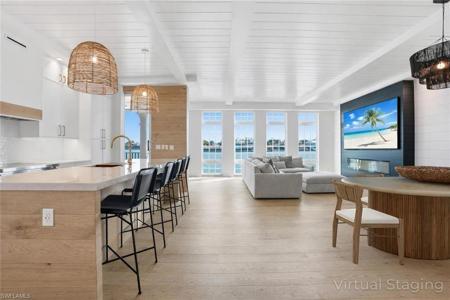 4000 Gulf Shore BLVD N