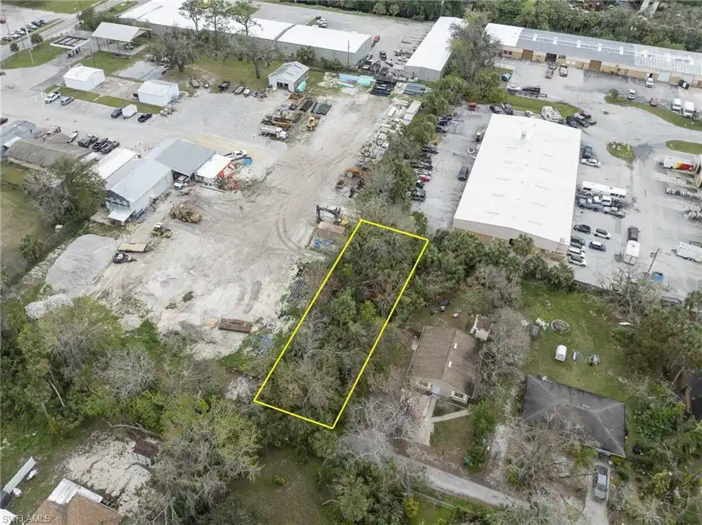 Image 1: ***OFFERING SELLER FINANCING! Take advantage of this rare opportunity to own your own land with FLEXIBLE SELLER FINANCING TERMS: $7,900 down, with the remaining balance financed over 3 years at 8% interest, resulting in affordable MONTLY PAYMENTS OF just $376.04 for 36 months.